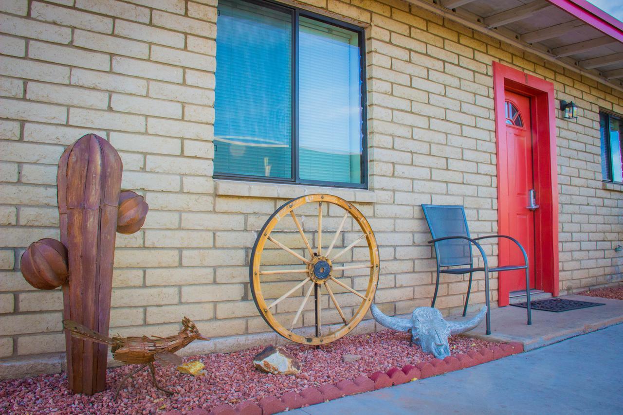 Stagecoach Suites Wickenburg Exterior foto
